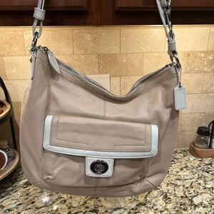 Coach Penelope Beige Pebbled Leather Turnlock Front Pocket Zipper Shoulder Bag